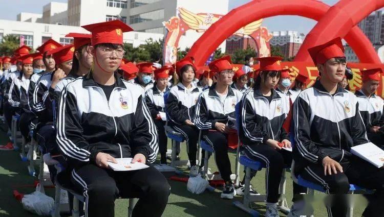 国际乒联更新世界排名 国乒包揽男单前五、女单前四